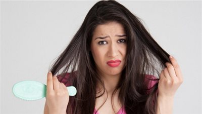 هذه العوامل تؤثر سلباً على نمو شعرك.. احذريها!