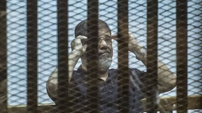 تأجيل محاكمة المعزول وآخرين في 