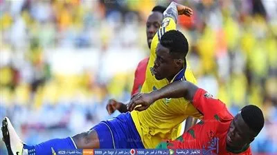 سقطة كوميدية لماليك إيفونا في افتتاح الجابون لأمم إفريقيا (فيديو)