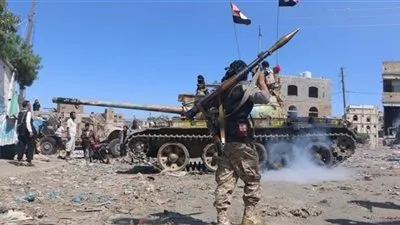 اليمن: الشرعية تتقدم وسط فرار جماعي للانقلابيين في تعز
