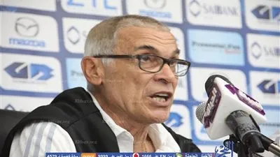 كوبر عينه على الصدارة.. الخواجة يتابع إعادة مباراة الكاميرون وبوركينا فاسو