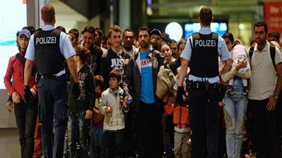 انخفاض عدد طلبات اللجوء في النمسا إلى النصف في عام 2016