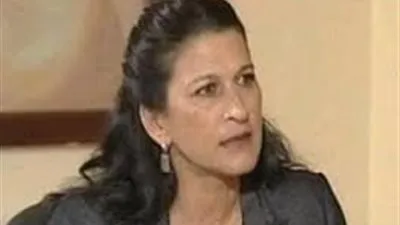 وزيرة السياحة الأردنية: الوضع الاقتصادي متأزم.. وسنفرض الضرائب