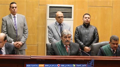 رفع جلسة محاكمة علاء وجمال مبارك في 
