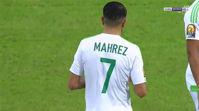 الجزائر وزيمبابوي.. رياض محرز يتقدم لمحاربي الصحراء بهدف رائع