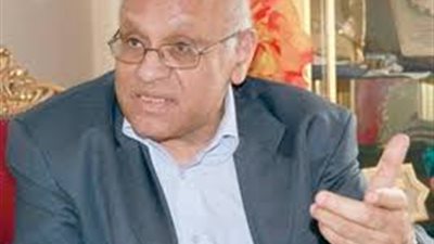 يوسف القعيد: تكتل 