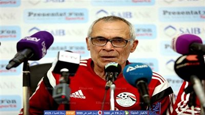 حمدي زكي: كوبر طلب مني أقوله يا بابا