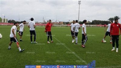 السجائر تتسبب في أزمة داخل معسكر المنتخب الجابون  