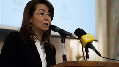 غادة والي: مد فتح باب التقدم لمسابقة الأم المثالية لـ21 يناير