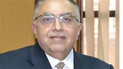 ناصر فؤاد يدعو رجال الأعمال للاستثمار في محور قناة السويس