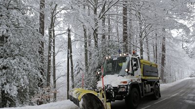 أول موجة برد شديدة تضرب فرنسا منذ عام 2012
