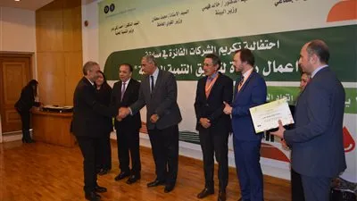 أبو السعود: دعم تحقيق التنمية الصناعية والحفاظ على البيئة