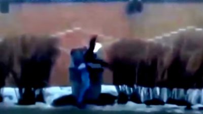 بسبب خيانتها.. شاب ينتقم من حبيبته بطريقة قاسية لن تتوقعها (فيديو)!