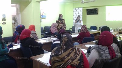 قومي المرأة بأسيوط يستضيف فتيات 