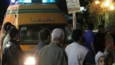 قوات الأمن تٌغلق طريق 