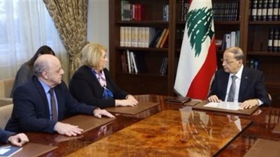 عون أثناء استقباله رئيسة المحكمة الدولية: 