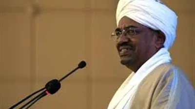 الرئيس السوداني يوجه بإعادة صياغة البرنامج الاقتصادي وفقا لإلغاء العقوبات الأمريكية