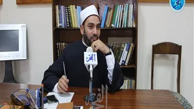 سالم عبدالجليل: من يدعي معرفة الغيب مخالف لدين الإسلام (فيديو)