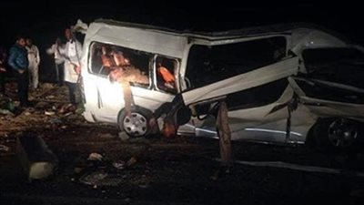 إصابة 12 في حادث تصادم مروع على صحراوي قنا