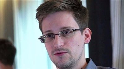 روسيا تمدد تصريح إقامة سنودن عامين آخرين