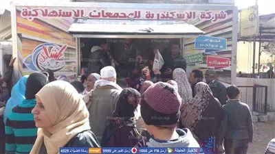 ازدحام شديد على سيارات المواد الغذائية بشرق الإسكندرية (صور)