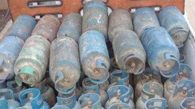 ضبط صاحب مستودع يتلاعب في الأوزان بدمياط 