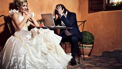 5 أخطاء يقع فيها الرجل ليلة زفافه.. تعرف عليها