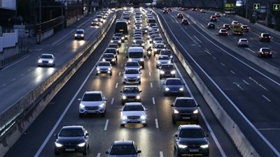 السلطات النرويجية تعلن حظر سير المركبات العاملة بالديزل