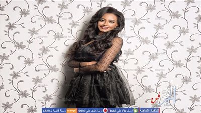 ماجدة عبدالله توقع مع 