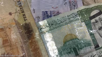 سر منع تمزق العملات الورقية بالماء