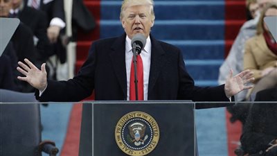 تعرف على أولى القرارات التنفيذية والتى قام ترامب بالتوقيع عليها