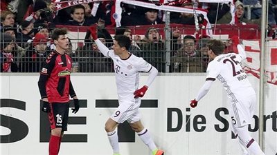 ليفاندوفسكي يقود بايرن ميونيخ لقتل فرايبورج بالدوري الألماني