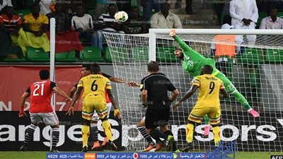 أحمد الشناوي يغادر معسكر المنتخب عائدا للقاهرة