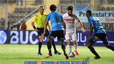 رسميا.. باسم مرسي يوقع عقود تجديده للزمالك (صورة)