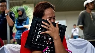 عائلات ضحايا الطائرة الماليزية المفقودة تطالب باستئناف البحث