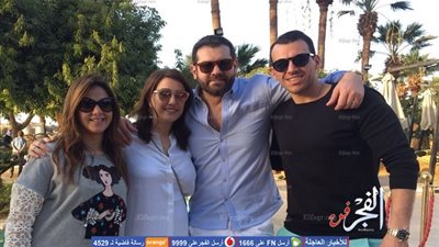 دنيا سمير غانم تهنئ عمرو يوسف و كندة علوش بزفافهم