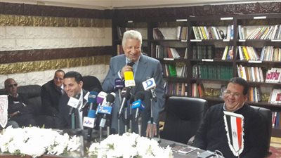 مرتضى منصور: مكسب قناة الزمالك 50% (فيديو)