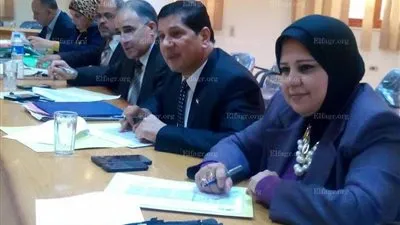 إجراء المقابلات الشخصية لـ 117متقدماً لوظيفة مدير مدرسة بسيدي سالم  (صور)