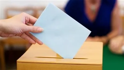 إغلاق صناديق الاقتراع في الانتخابات التمهيدية لليسار لاختيار مرشح رئاسي لفرنسا