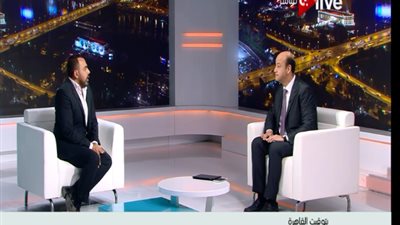 عمرو أديب مداعبًا يوسف الحسيني: 