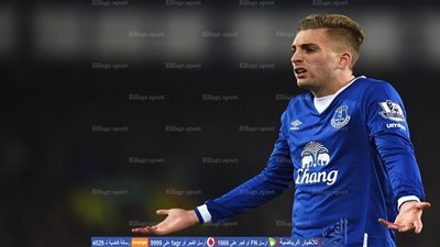 نجم إيفرتون يصل ميلانو تمهيدا  للتعاقد مع الروسونيري