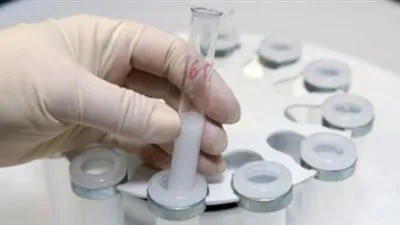 بورصة الحيوانات المنوية.. فتاة تطلب الإنجاب بـ