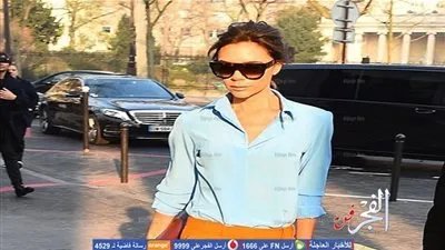 شاهد إطلالة فيكتوريا بيكهام في شوارع باريس (صور)
