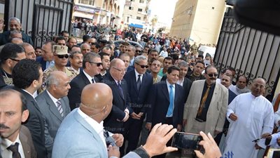 محافظ كفر الشيخ ووزير الثقافة يفتتحان المركز الثقافى بالمحافظة (صور)