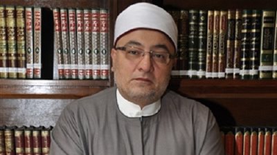 خالد الجندي: 