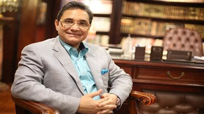 عبدالرحيم علي: 