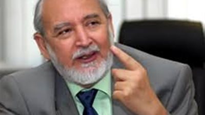 يسري أبوشادي: 