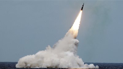 واشنطن تطالب لندن بالتستر على سقوط صاروخ