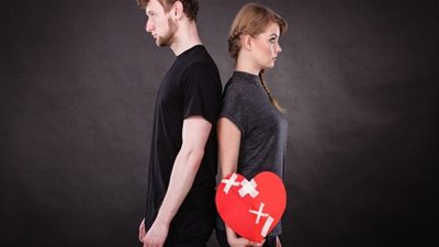 5 أشياء يجب عليك فعلها لتتخلصي من صديقك القديم