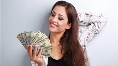 هل السعادة مرتبطة بالمال؟ 